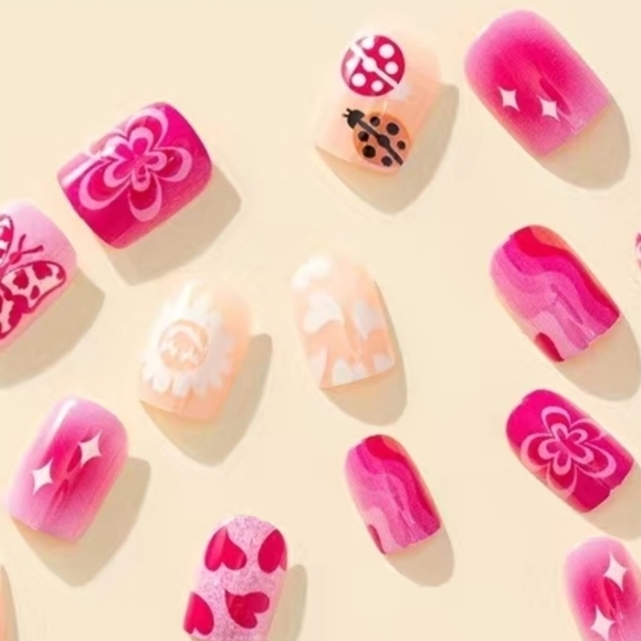 2/$16 Pink Floral Hearts Press On Nails - Picture 3 of 15